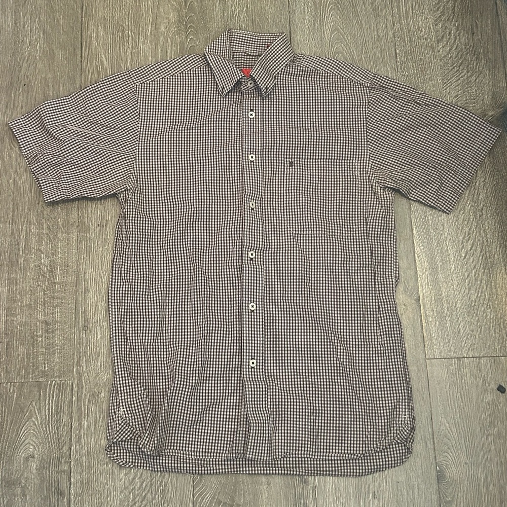 Izod Vintage Button up. Brown in a S